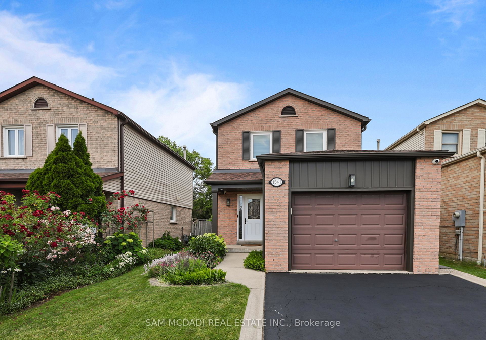 1541-cuthbert-avenue-mississauga-ontario-w13513022