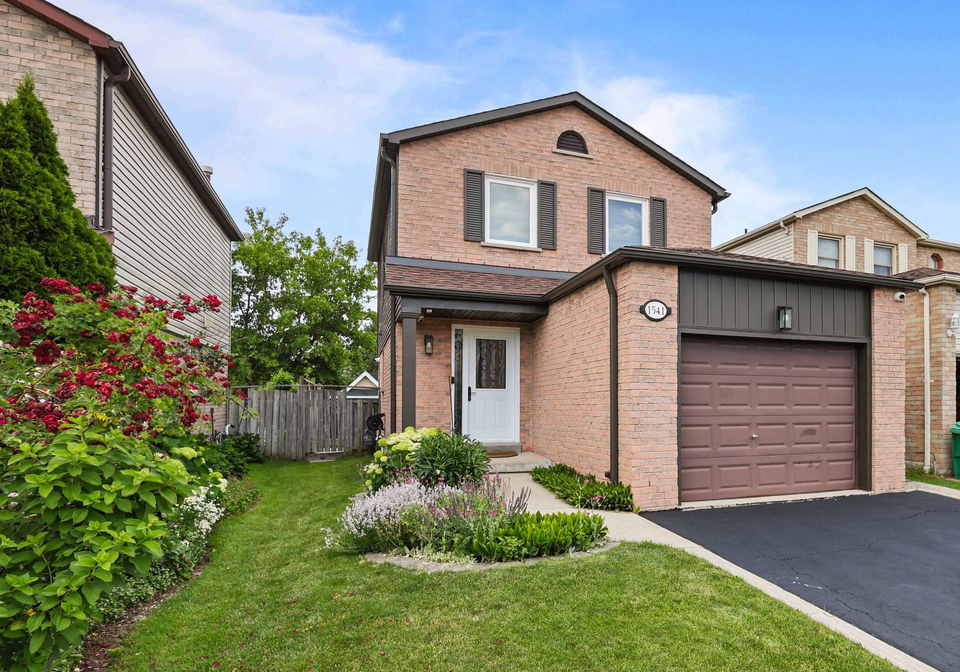 1541-cuthbert-avenue-mississauga-ontario-w13513022