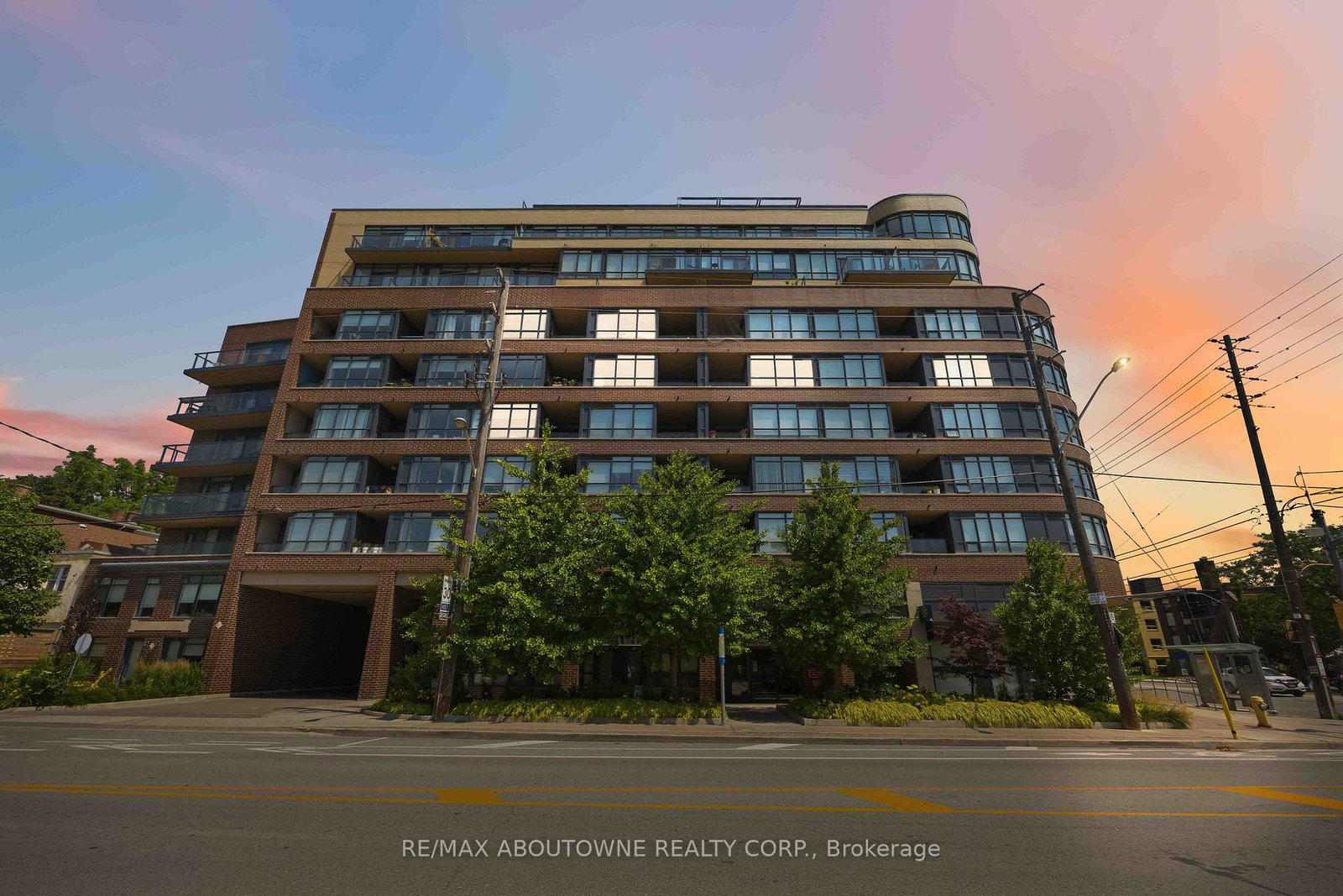 11-superior-avenue-toronto-etobicoke-ontario-w13513244