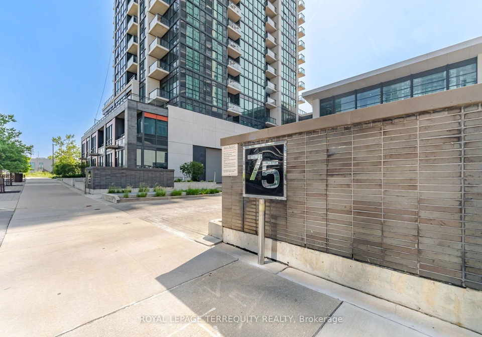 75-eglinton-avenue-w-mississauga-ontario-w13513332