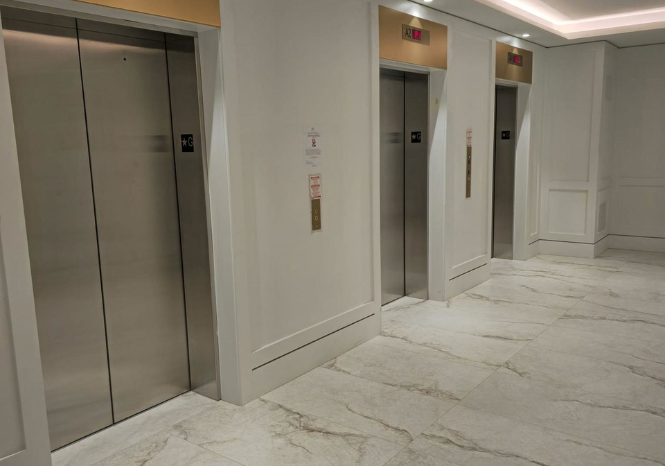 4010-eglinton-avenue-w-toronto-etobicoke-ontario-w13513478