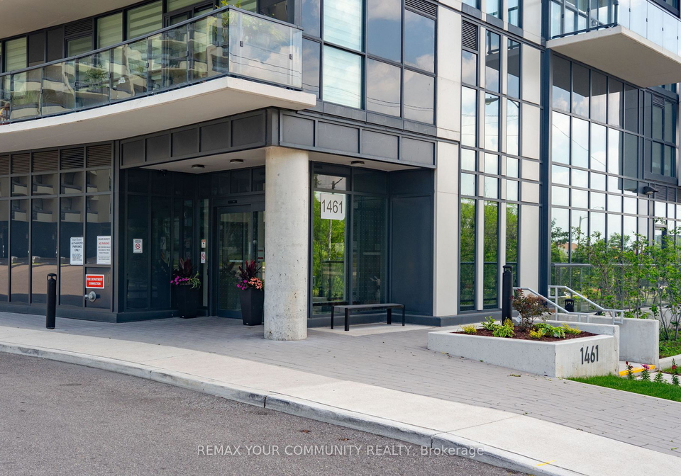 1461-lawrence-avenue-toronto-north-york-ontario-w13513530