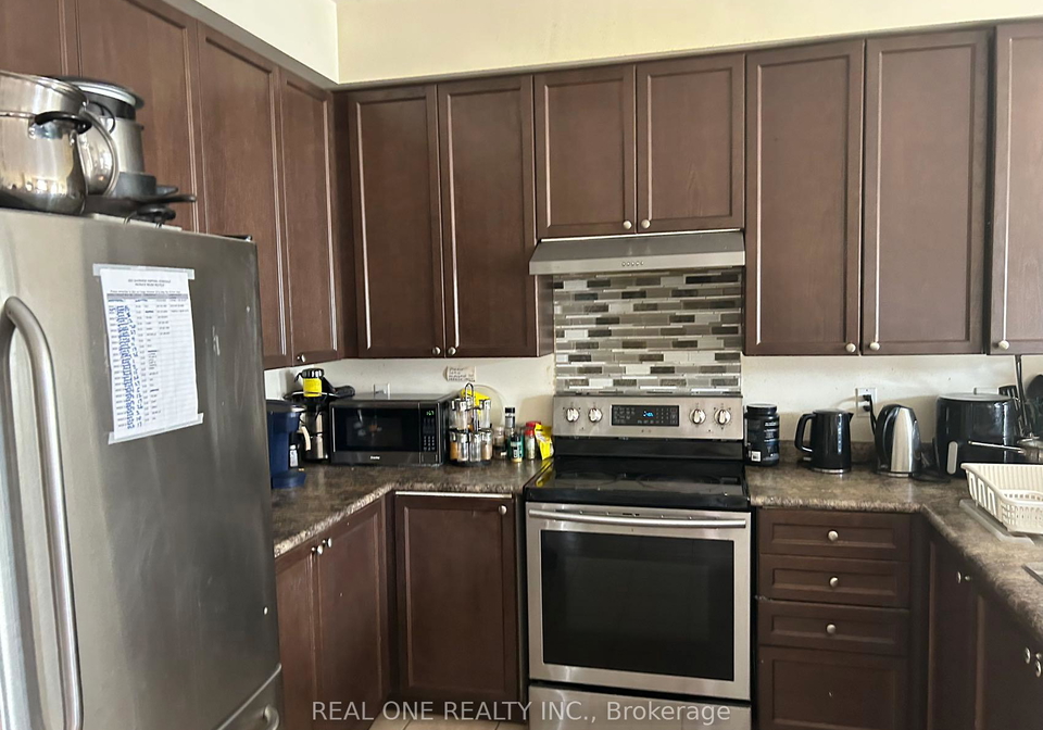 18-troyer-avenue-toronto-york-ontario-w13513564