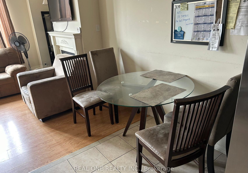 18-troyer-avenue-toronto-york-ontario-w13513564