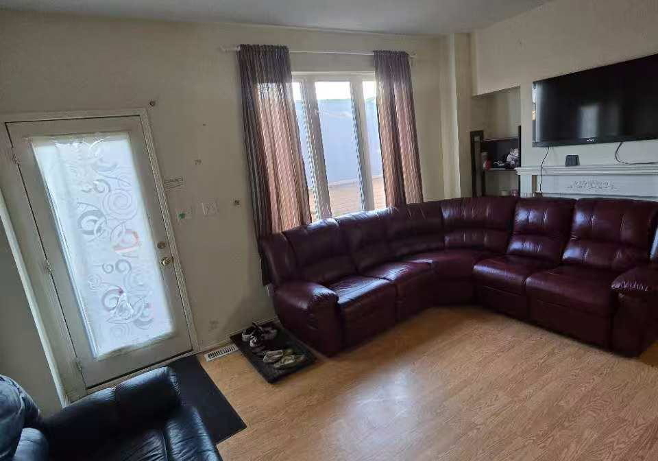 18-troyer-avenue-toronto-york-ontario-w13513564