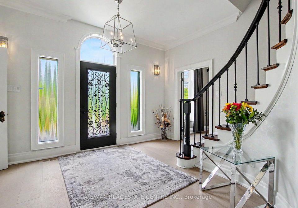 130-crawford-crescent-milton-ontario-w13513628
