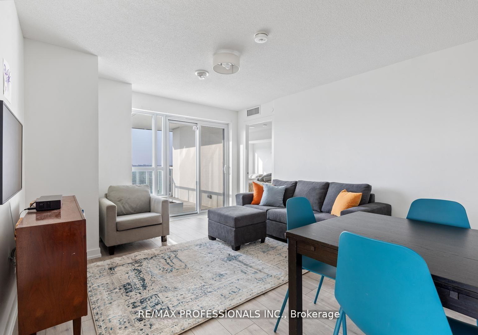 10-wilby-crescent-toronto-north-york-ontario-w13513656