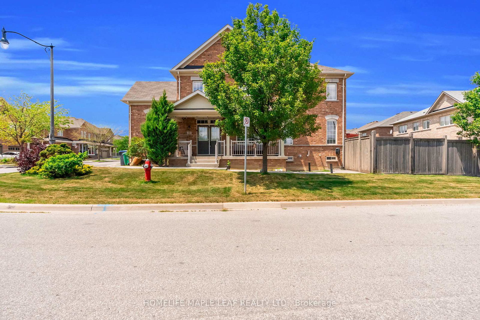 32-orangeblossom-trail-brampton-ontario-w13513714