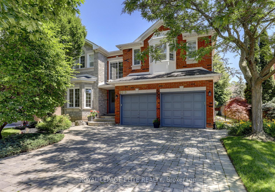 1019-skyvalley-crescent-oakville-ontario-w13513742