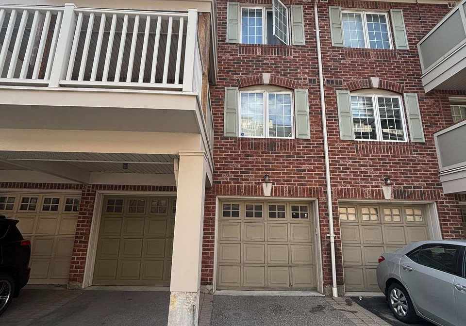 76neighbourhood-circle-mississauga-ontario-w13514066