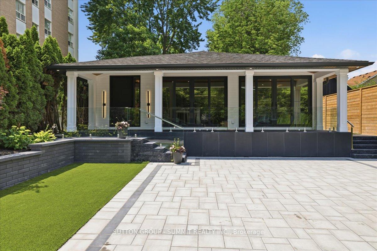 160-allan-street-oakville-ontario-w13514262