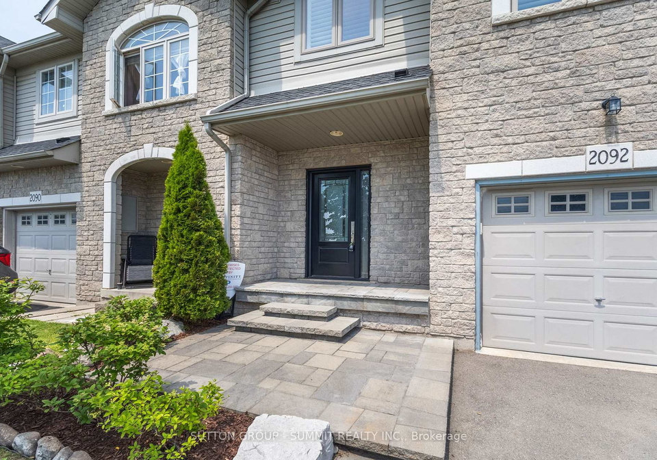 2092-english-crescent-burlington-ontario-w13514368