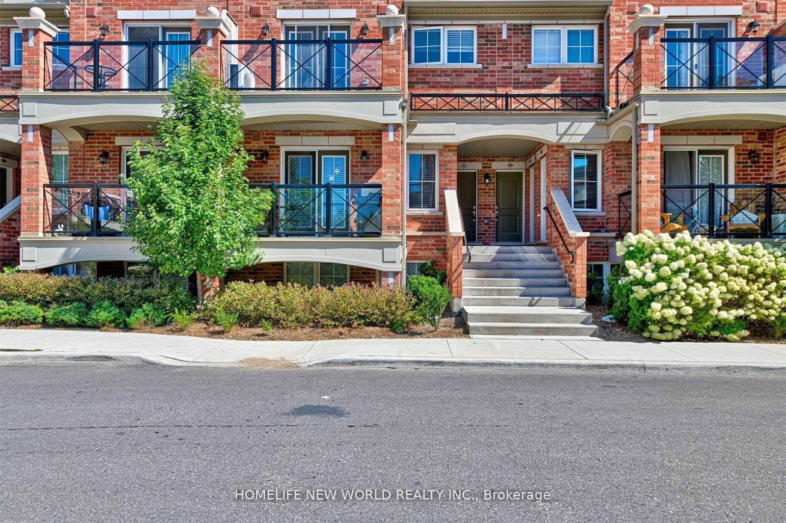2484-post-road-oakville-ontario-w13514500