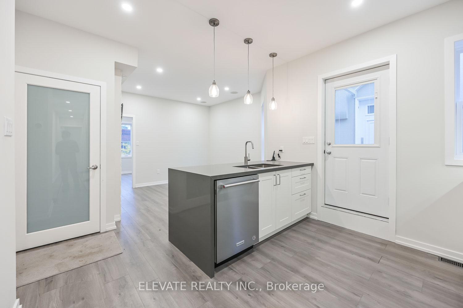 1600a-bloor-street-w-toronto-toronto-ontario-w13514848