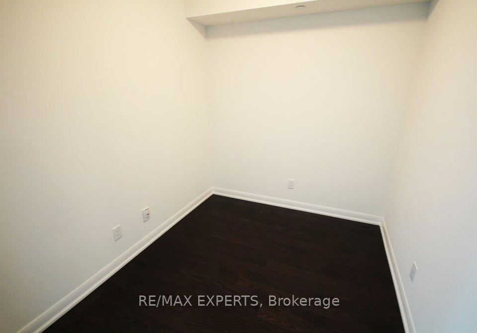 215-sherway-gardens-road-toronto-etobicoke-ontario-w13514912