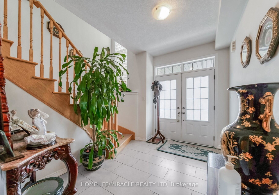 14-abercrombie-crescent-brampton-ontario-w13514948