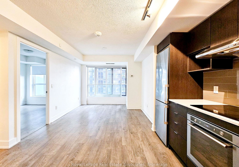 7-mabelle-avenue-toronto-etobicoke-ontario-w13515190