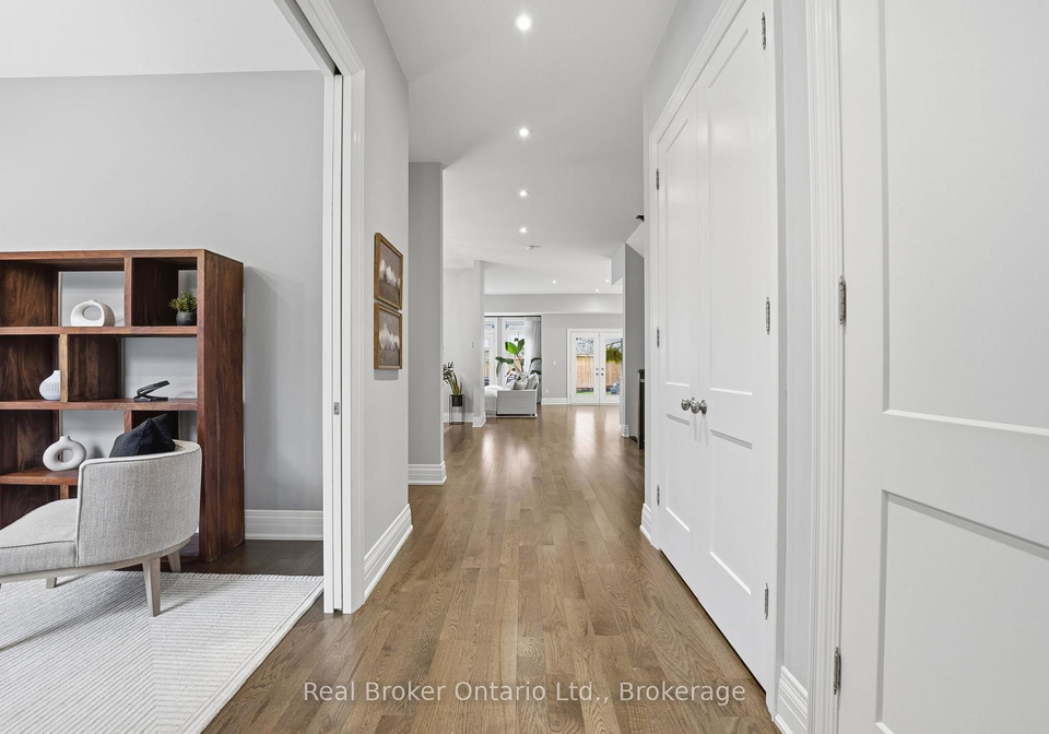 2541-kate-common-oakville-ontario-w13515318