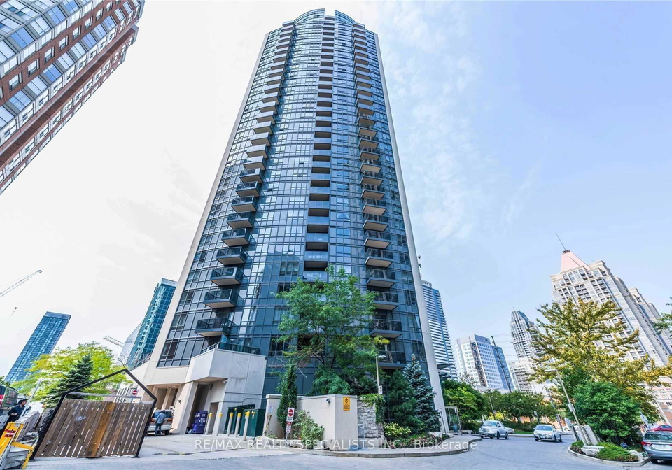 330-burnhamthorpe-road-w-mississauga-ontario-w13515342