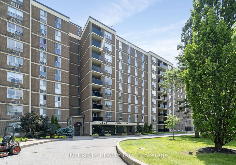 2825-islington-avenue-toronto-york-ontario-w13515374