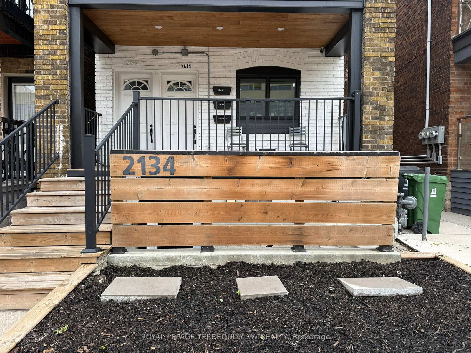 2134-dundas-street-w-toronto-toronto-ontario-w13515816