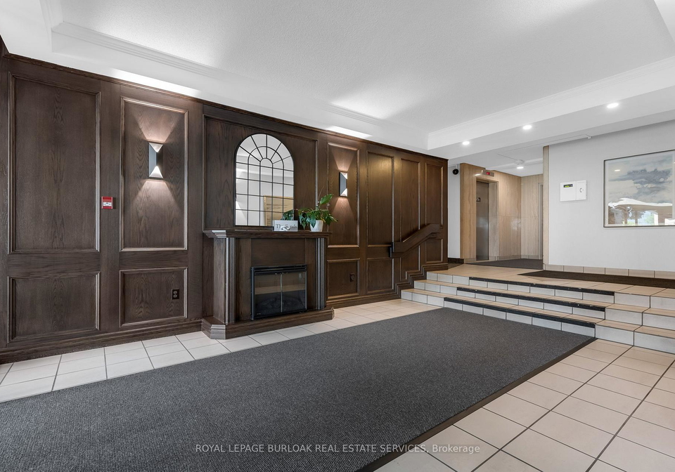 1225-north-shore-boulevard-e-burlington-ontario-w13515944