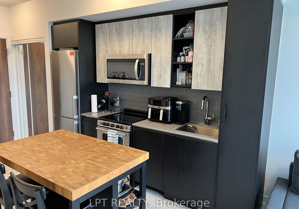 251-manitoba-street-toronto-etobicoke-ontario-w13515964