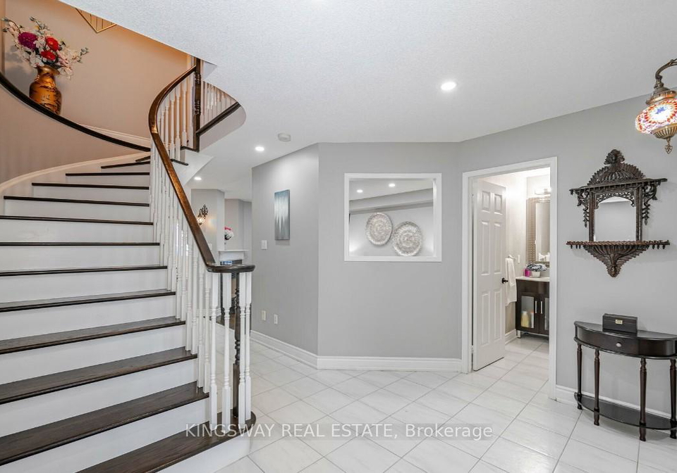 5103-silverwater-mill-crescent-mississauga-ontario-w13516032