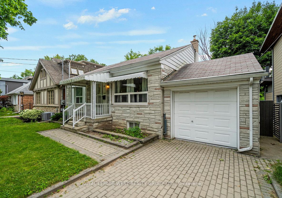 22-beaucourt-road-toronto-etobicoke-ontario-w13516074