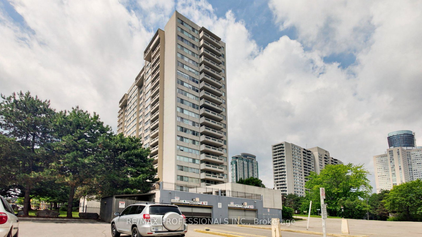 3590-kaneff-crescent-mississauga-ontario-w13516290