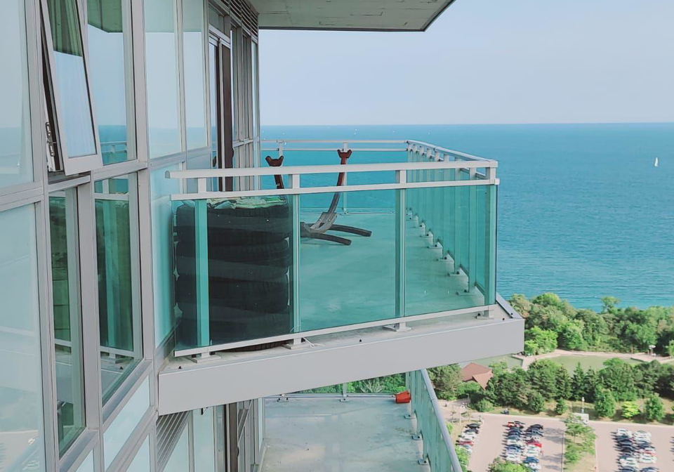 33-shore-breeze-drive-toronto-etobicoke-ontario-w13516300