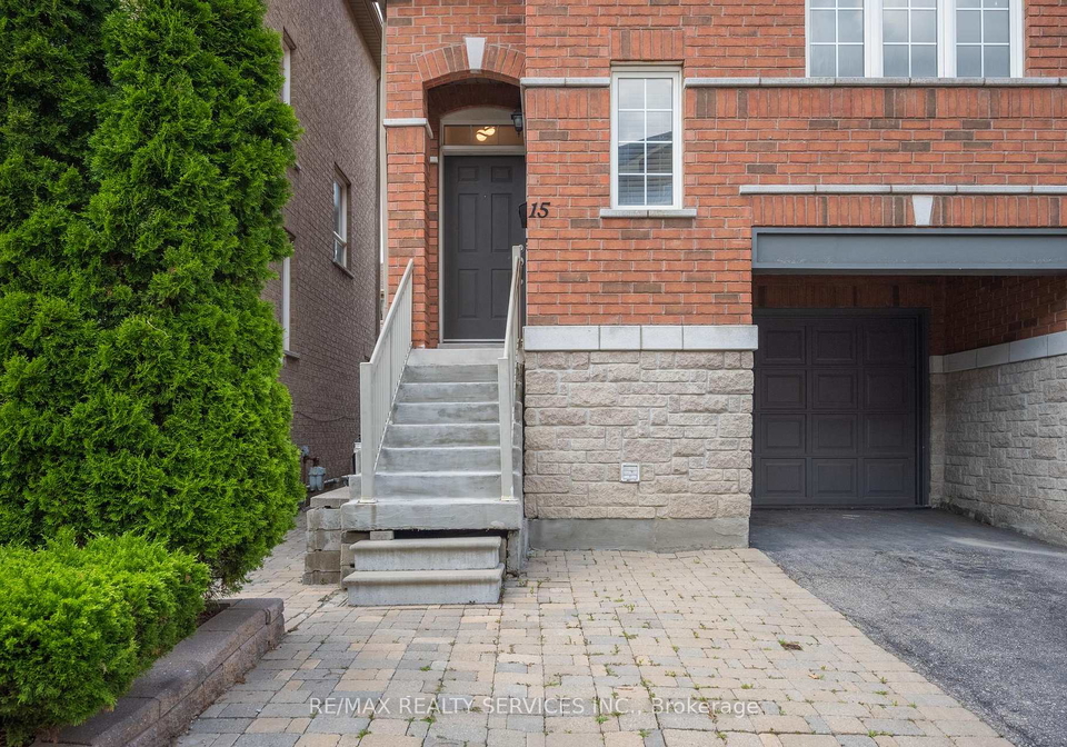7155-magistrate-terrace-mississauga-ontario-w13516330