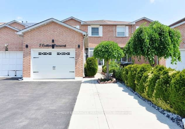 7-cutters-crescent-brampton-ontario-w13516624