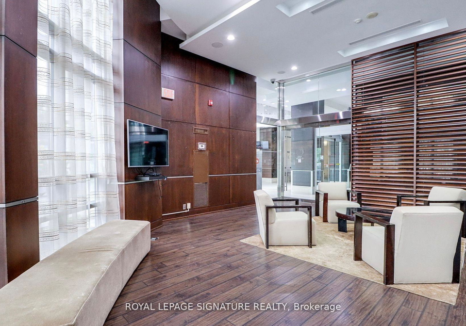 330-burnhamthorpe-road-mississauga-ontario-w13516626