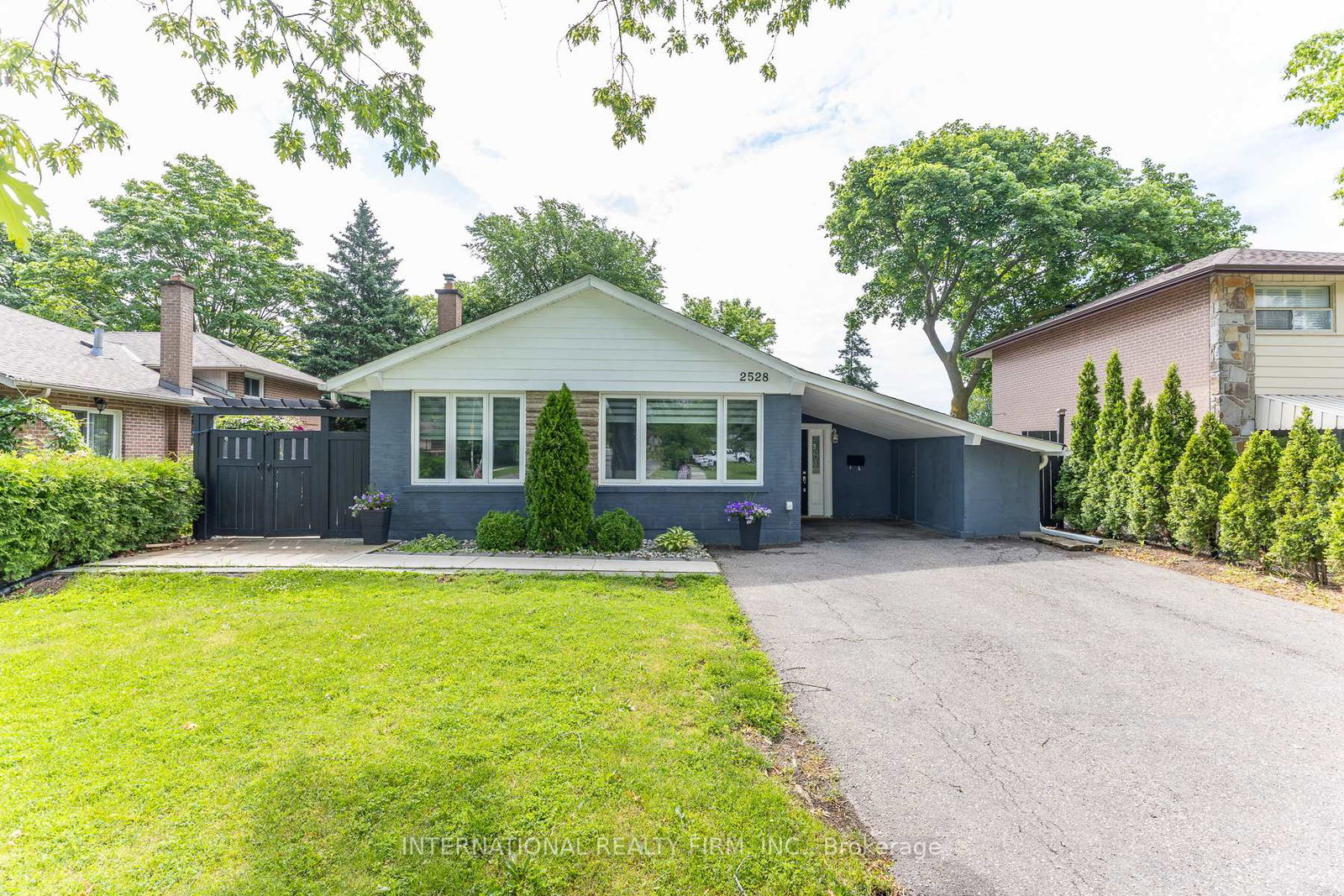 2528-truscott-drive-mississauga-ontario-w13516630