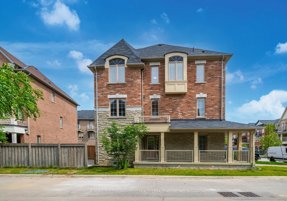 1-kayak-heights-brampton-ontario-w13516656