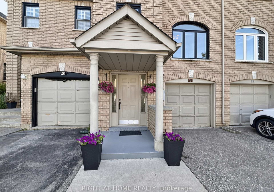 94-provincial-place-brampton-ontario-w13516768