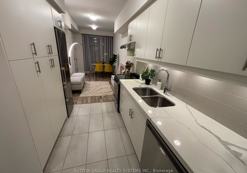 2-1774a-lawrence-avenue-w-toronto-north-york-ontario-w13516882