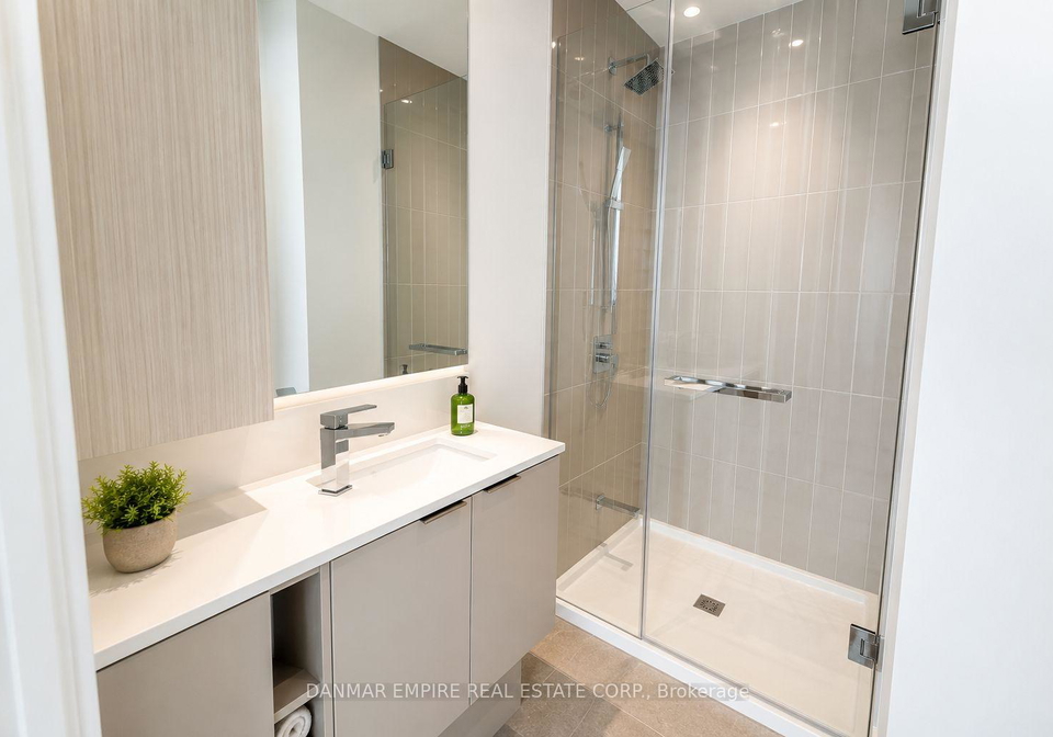 3900-confederation-parkway-mississauga-ontario-w13517048