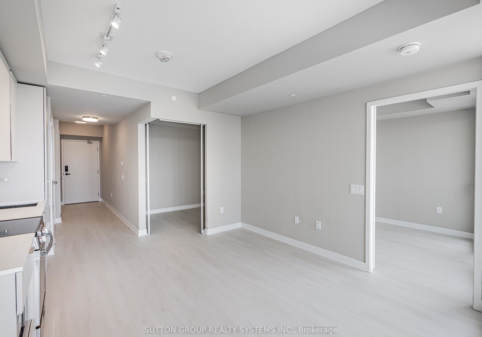3900-confederation-parkway-mississauga-ontario-w13517130