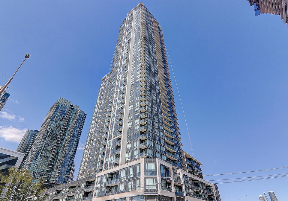 4011-brickstone-mews-mississauga-ontario-w13517280
