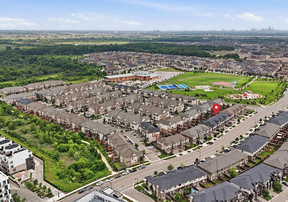 397-wheat-boom-drive-oakville-ontario-w13517392