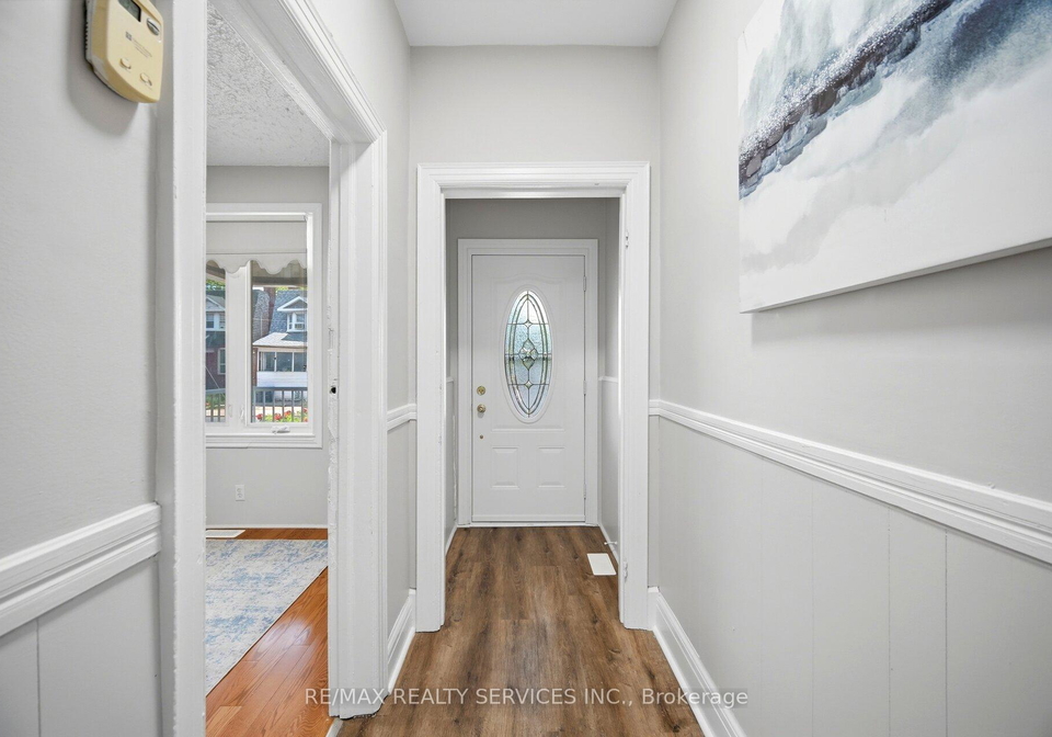 1147-dufferin-street-toronto-toronto-ontario-w13517424