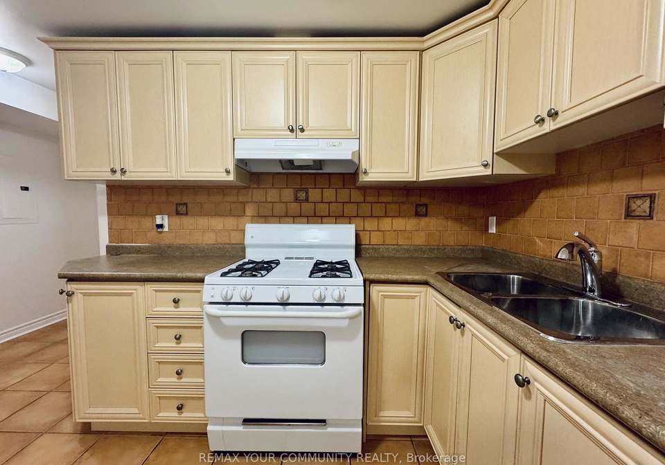 2417-dundas-street-w-toronto-toronto-ontario-w13517568