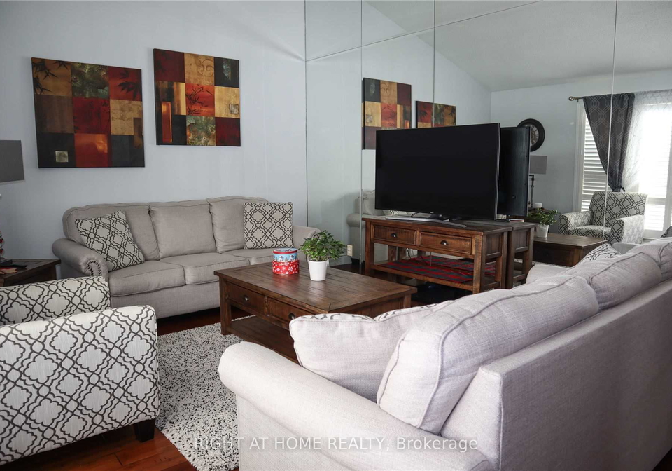 423-scarsdale-crescent-oakville-ontario-w13517694