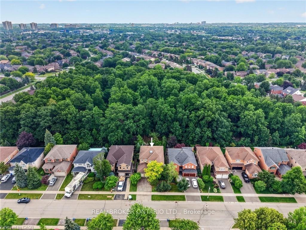 2152-grand-ravine-drive-oakville-ontario-w13517888