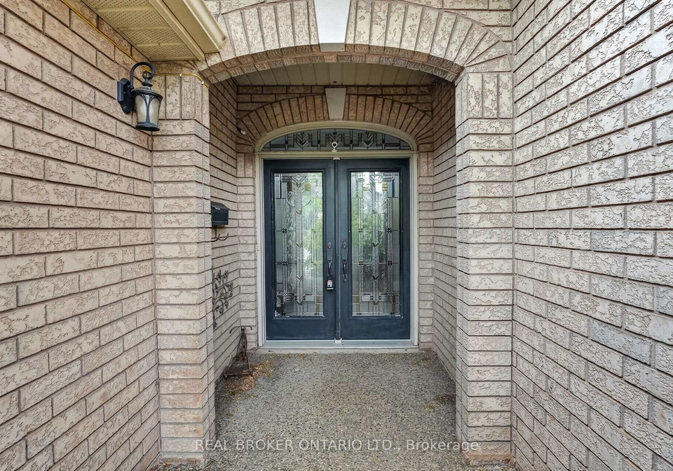 2152-grand-ravine-drive-oakville-ontario-w13517888