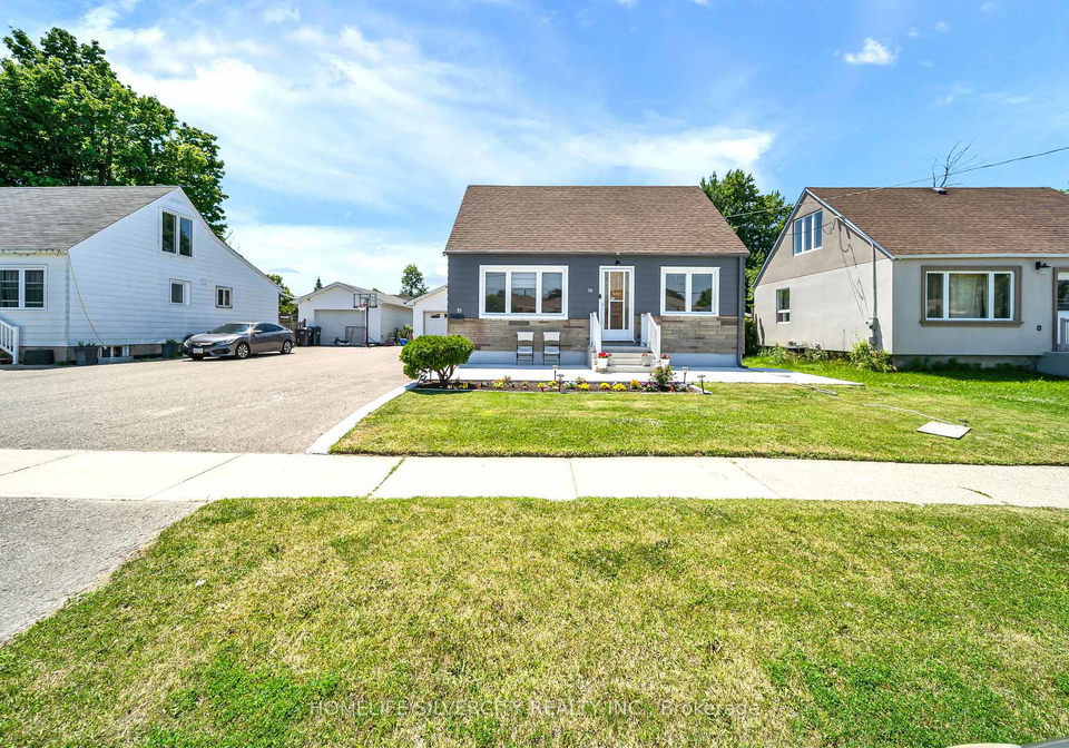 19-pleasantview-avenue-brampton-ontario-w13517902