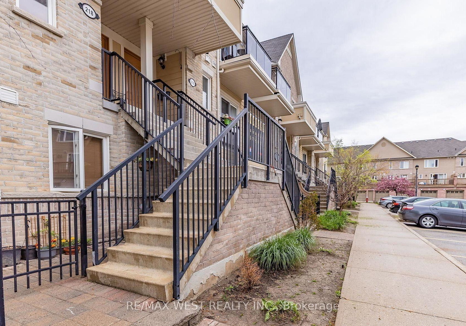 4975-southampton-drive-mississauga-ontario-w13518230