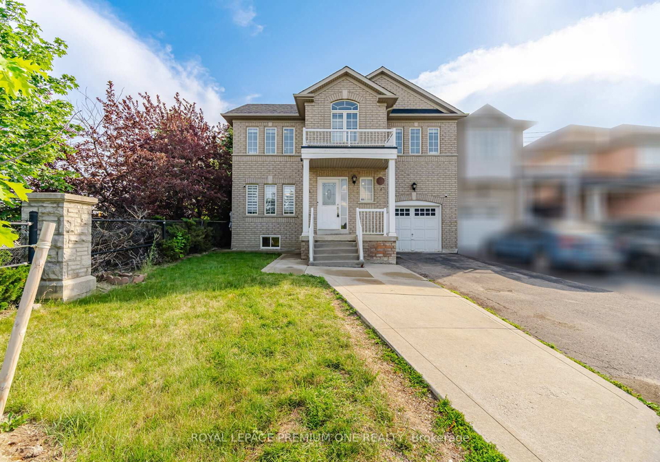 64-amethyst-circle-brampton-ontario-w13518492